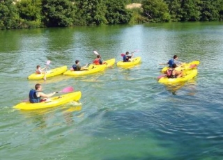  Paseo en canoa por el Mayenne 